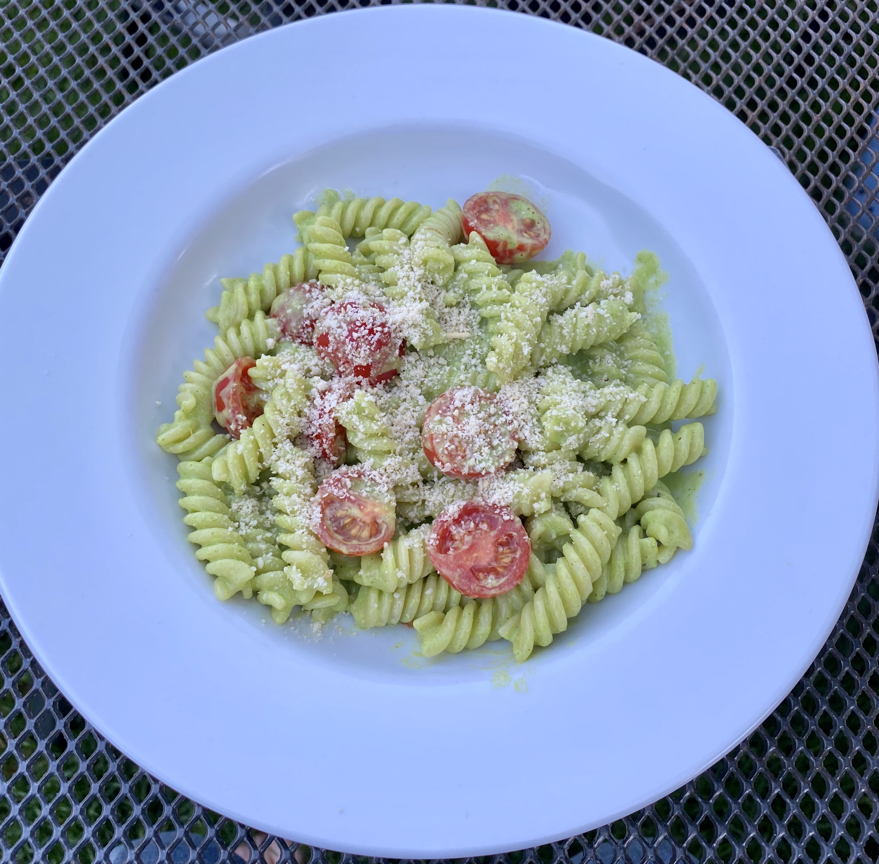 Cherry Tomaten Fusilli mit Rucola | Vegan Rockz